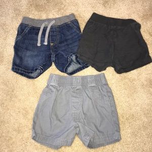Bundle of shorts